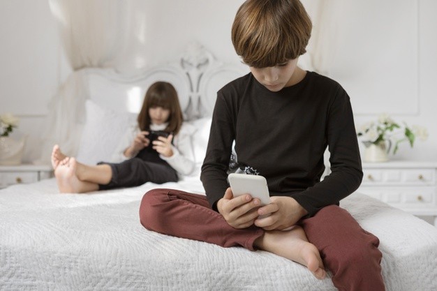 Incentivar as crianças a desapegarem do celular